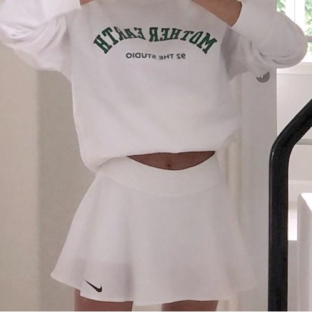 Nike White Tennis Athletic Golf Mini Skirt Skort Size Medium